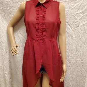 Sleeveless button down top